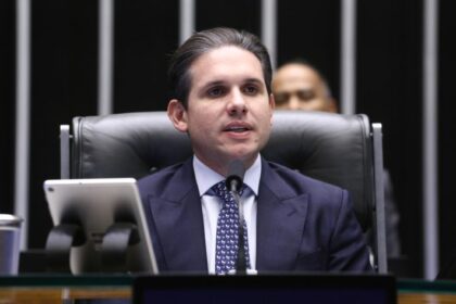 Hugo Motta em pronunciamento sobre leis de combate à violência contra a mulher