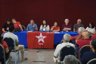 Reunião do diretório do PT da Paraíba que definiu apoio à pré-candidatura de Lucas Ribeiro