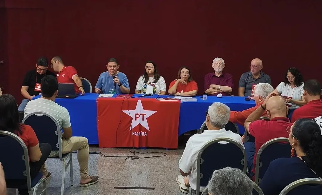 Reunião do diretório do PT da Paraíba que definiu apoio à pré-candidatura de Lucas Ribeiro