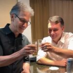Flávio Bolsonaro e Romeu Zema aparecem juntos em vídeo que gerou especulações sobre possível vice em disputa presidencial em 2026