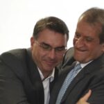 Valdemar Costa Neto classificou visita de Flávio Bolsonaro a Daniel Vorcaro como "coisa mais natural do mundo"