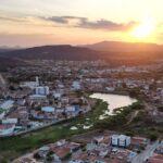 Vista urbana do município de Santa Luzia, no Sertão da Paraíba, destacando desenvolvimento urbano e qualidade de vida.