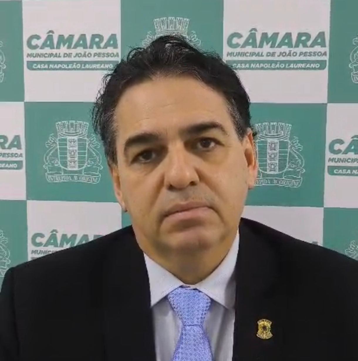 Vereador Fábio Carneiro comenta avaliação da gestão de Léo Bezerra em João Pessoa.