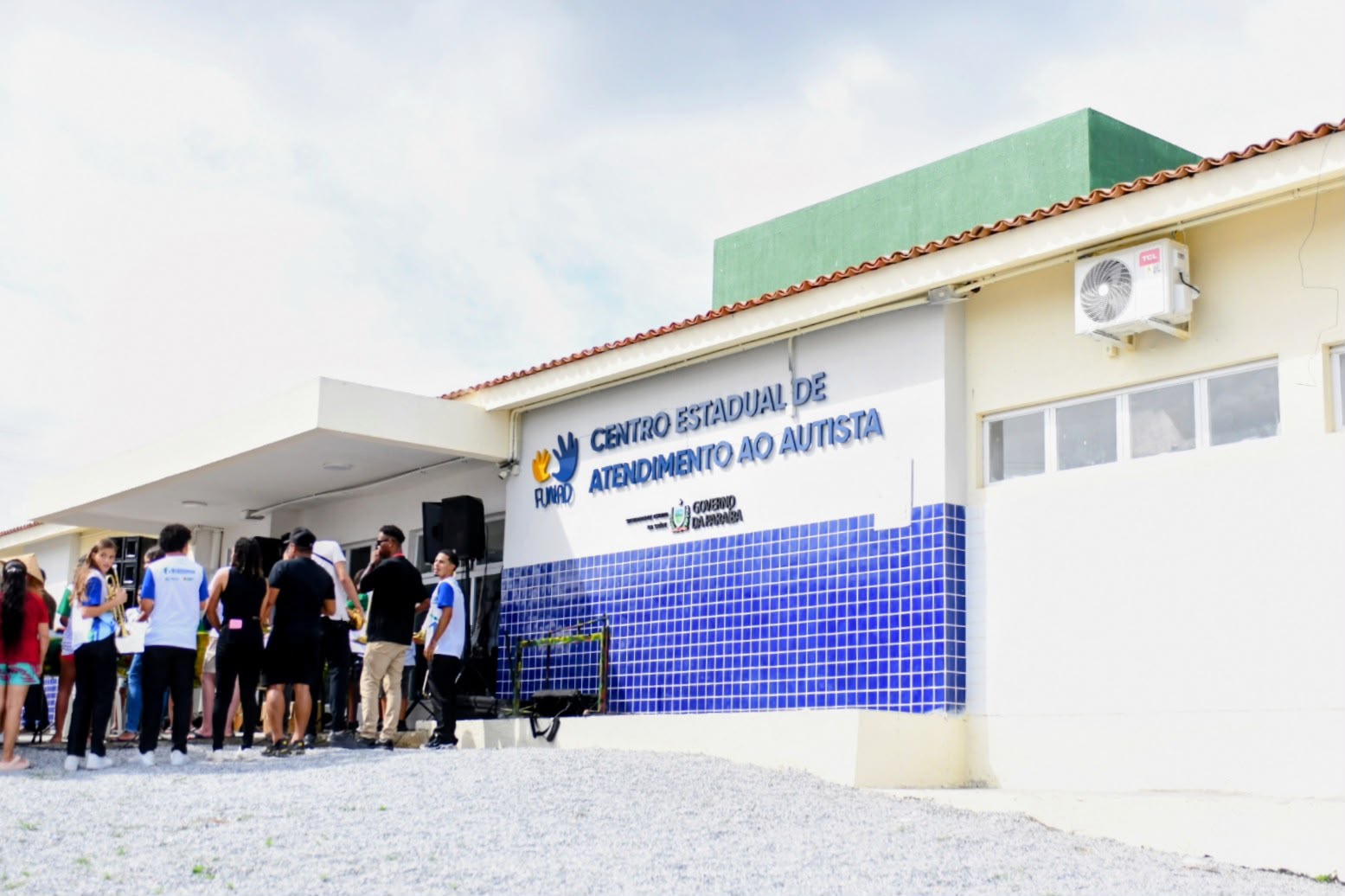 Governador Lucas Ribeiro durante inauguração do Centro Especializado em Reabilitação (CER) de Picuí.