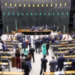 Sessão do Congresso Nacional com debate entre parlamentares sobre pedido de CPMI do Banco Master.