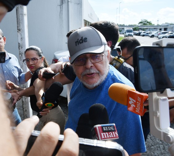 Médico Fernando Cunha Lima durante julgamento relacionado a condenação por estupro de vulnerável na Paraíba.