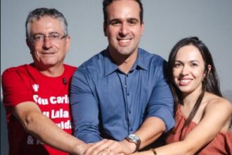 Lucas Ribeiro recebe apoio político do deputado Dr. Romualdo e da prefeita Flávia Sousa.