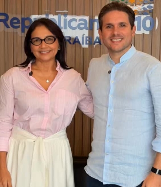Hugo Motta anuncia convite para Maísa Cartaxo disputar vaga na Câmara Federal nas eleições de 2026 em João Pessoa.