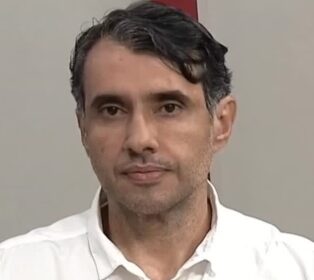 André Gadelha durante entrevista sobre articulações políticas para as eleições de 2026.