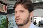 Bruno Cunha Lima comenta apoio do Governo da Paraíba ao São João de Campina Grande durante entrevista.