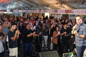 Governador Lucas Ribeiro durante abertura do 42º Salão do Artesanato Paraibano em Campina Grande.