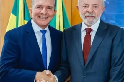 Nabor Wanderley, Hugo Motta e o presidente Lula em contexto político relacionado às eleições na Paraíba.