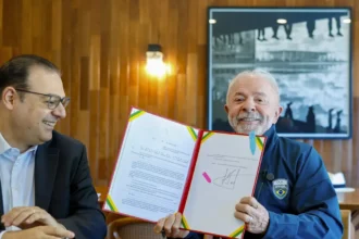 Presidente Lula sancionou Lei que garante renovação automática e gratuita da CNH para motoristas cadastrados como bons condutores