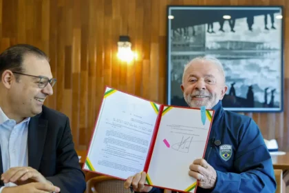 Presidente Lula sancionou Lei que garante renovação automática e gratuita da CNH para motoristas cadastrados como bons condutores