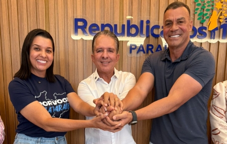 Nabor Wanderley recebe apoio político do prefeito Major Sidnei, de Denise Ribeiro e de vereadores de Sapé para sua pré-candidatura ao Senado.