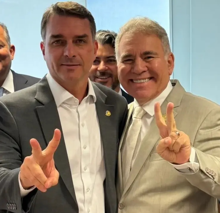 Marcelo Queiroga durante entrevista concedida a emissora de rádio na Paraíba.