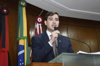 ereadores da Câmara Municipal de João Pessoa durante sessão que definiu os integrantes da CPI do Esgoto.