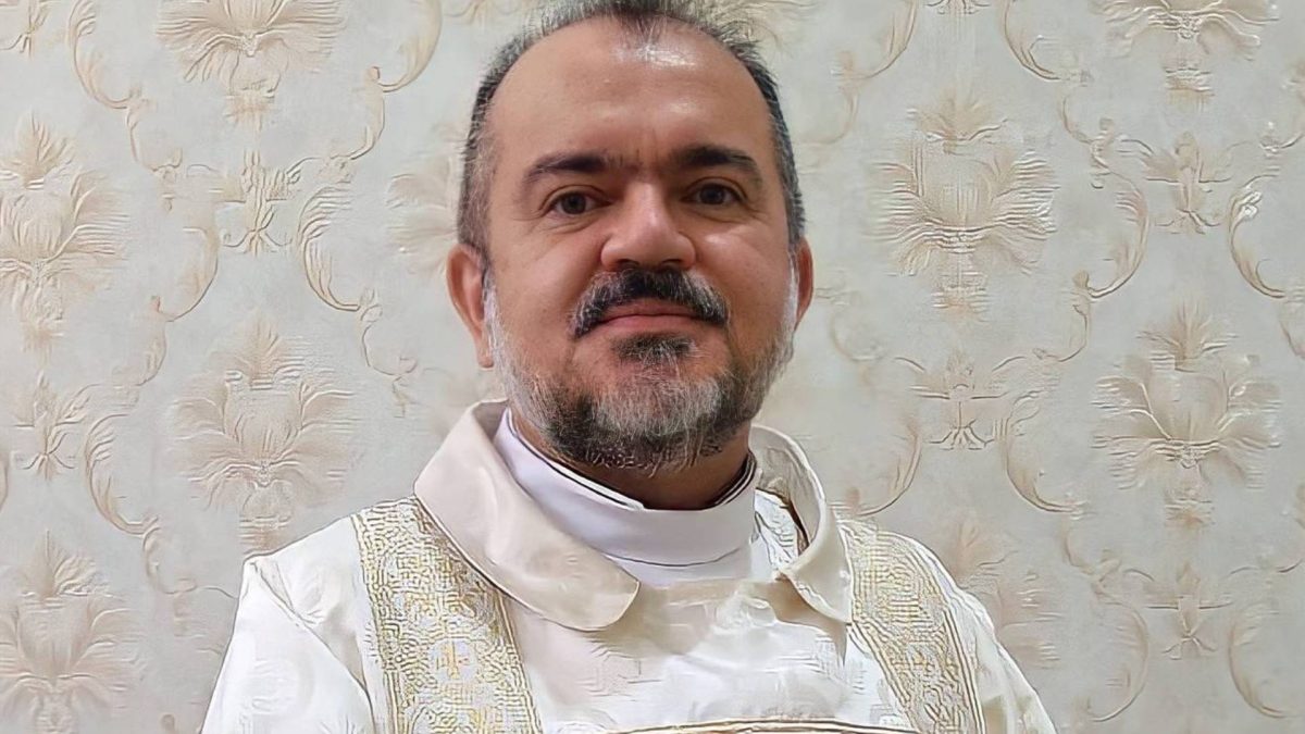 Professor Antônio Lisboa Leitão de Souza, da Universidade Federal de Campina Grande (UFCG), demitido pelo Ministério da Educação após processo administrativo disciplinar.