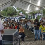 Governador Lucas Ribeiro apresenta projeto do Parque Sensorial da Granja Santana durante encontro com famílias atípicas, em João Pessoa.
