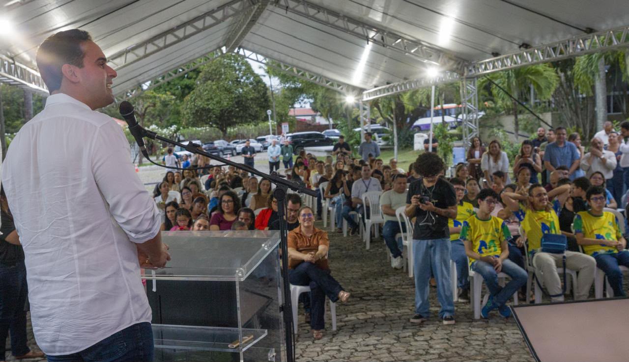 Governador Lucas Ribeiro apresenta projeto do Parque Sensorial da Granja Santana durante encontro com famílias atípicas, em João Pessoa.