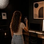 1ª Vara da Infância e Juventude decidiu impedir a exploração comercial da imagem de uma adolescente nas redes sociais.