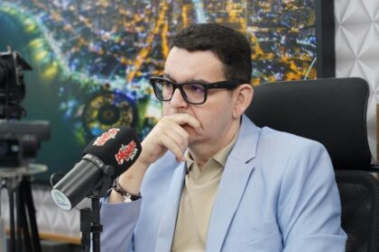 Fabiano Gomes durante o programa Ô Paraíba Boa, no qual fez denúncias envolvendo um secretário da Prefeitura de João Pessoa.