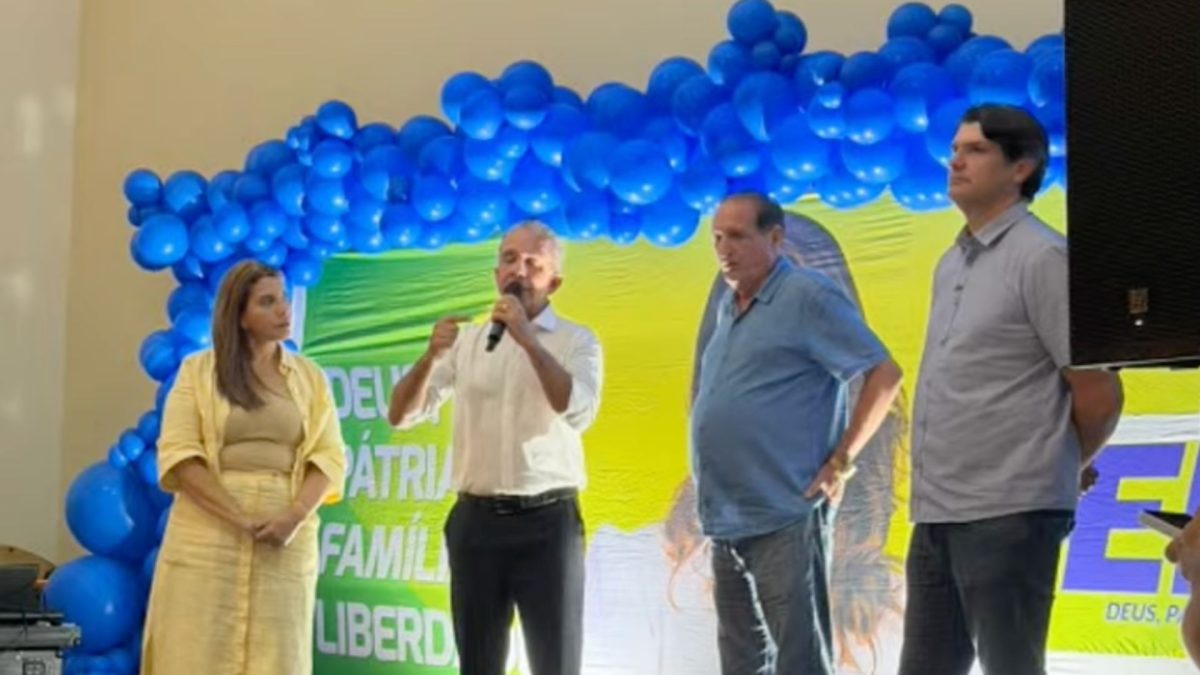 Leo Bezerra, Nabor Wanderley, Eliza Virgínia e Marcelo Queiroga durante encontro político com lideranças conservadoras em João Pessoa