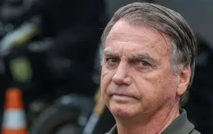 Ex-presidente jair bolonaro teve residência alvo de operação da PF autorizada por Moraes