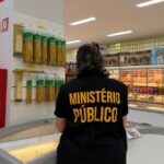 Equipe do MP-Procon realiza fiscalização em supermercado no município de Santa Luzia.