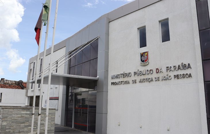 Fachada do Ministério Público da Paraíba, órgão que requisitou investigação sobre supostas irregularidades em descontos de empréstimos consignados de trabalhadores de empresa de limpeza urbana.