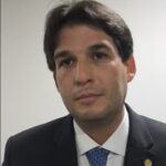 Vereador Milanez Neto durante entrevista sobre pesquisa Quaest e candidatura de Cícero Lucena