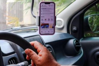 TSE proíbe adesivos em carros de aplicativo