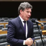 Hugo Motta, presidente da Câmara dos Deputados, durante anúncio sobre a comissão mista da MP 1.357/2026.