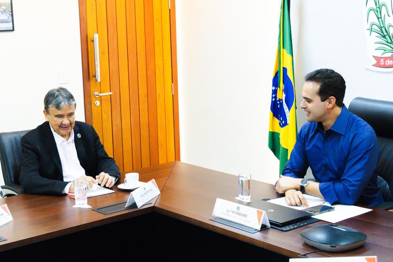 Lucas Ribeiro recebe Wellington Dias na Granja Santana, em João Pessoa