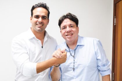 Guguinha Moov Jampa declara apoio a Lucas Ribeiro durante encontro político