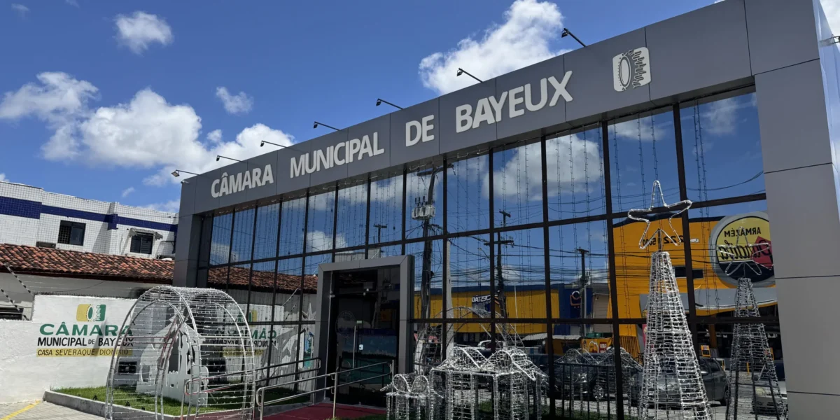 Sessão da Câmara de Bayeux termina em confusão durante votação