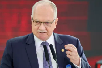 Edson Fachin durante evento no Palácio do Planalto nesta sexta-feira (4)