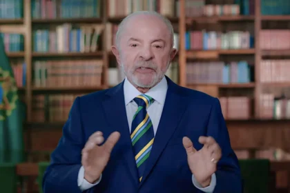Presidente Lula durante compromisso oficial