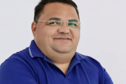 Vereador Roberto Cândido durante sessão da Câmara de Junco do Seridó