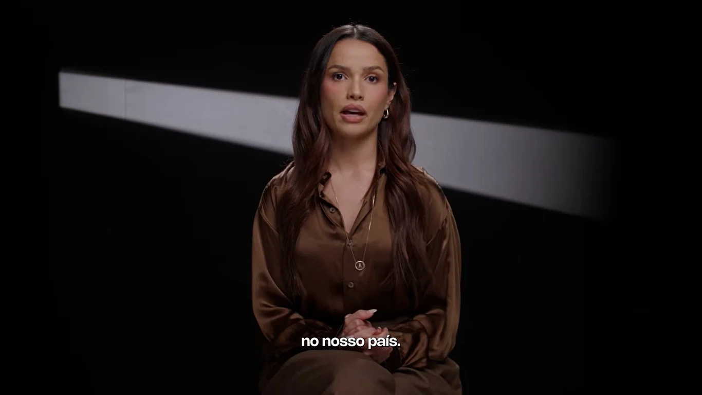 Juliette Freire apresenta vídeo sobre Nossa Senhora Aparecida e intolerância religiosa.