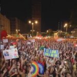 Apoiadores de Lula participam de ato político no Ponto de Cem Réis, no Centro de João Pessoa, com presença de Erika Hilton.