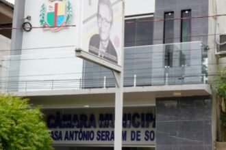 João Azevêdo, Lucas Ribeiro e vereadores participam de reunião que movimenta articulações políticas para a Prefeitura de João Pessoa em 2028.