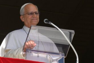 Papa Leão XIV durante a oração do Angelus na Praça São Pedro, no Vaticano.